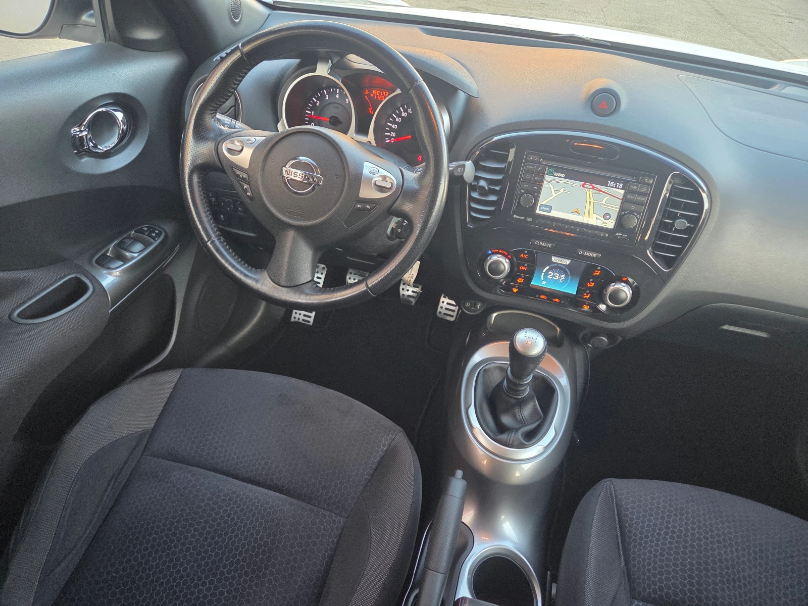 Nissan Juke 1.6 Turbo (190 Hp) Navi/������ | Mobile.bg � ����������� 13