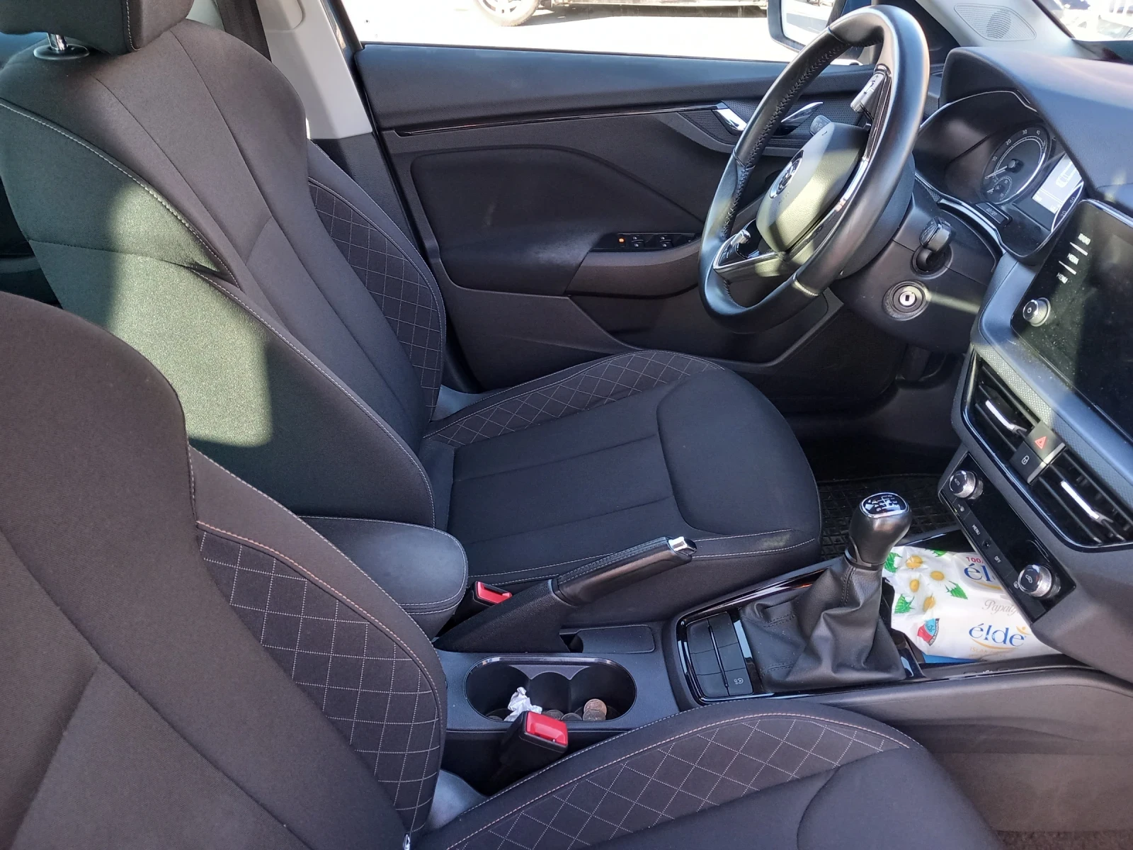 Skoda Kamiq, снимка 10 - Автомобили и джипове - 54189139