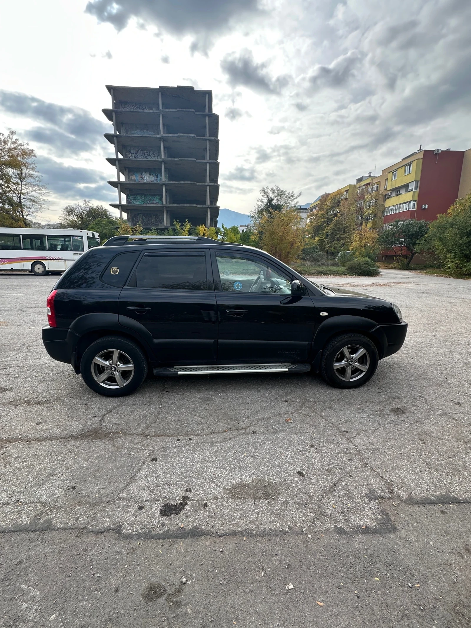 Hyundai Tucson, снимка 3 - Автомобили и джипове - 54228143