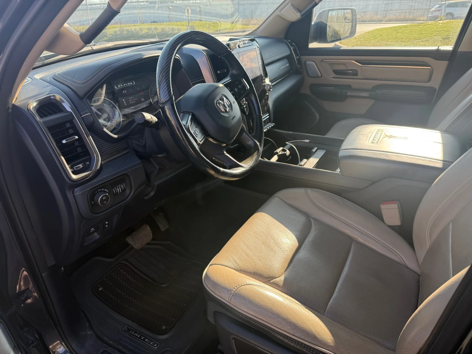 Dodge RAM 1500 Limited , снимка 8 - Автомобили и джипове - 54568046