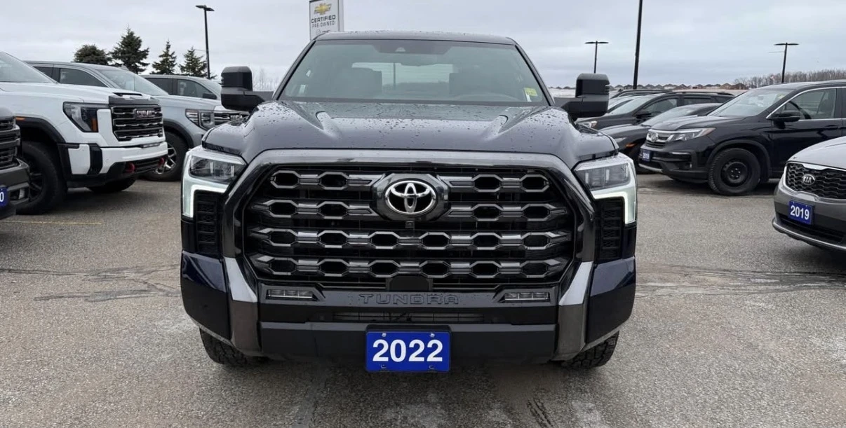 Toyota Tundra PLATINUM * 4WD * 3.5 V6 * CARPLAY * , снимка 2 - Автомобили и джипове - 54653043
