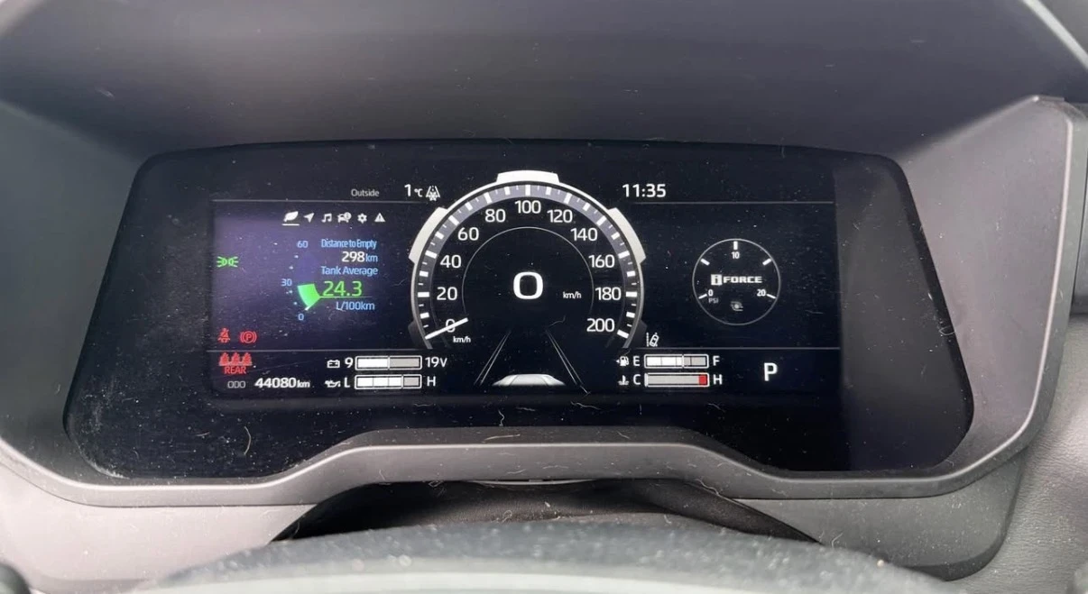 Toyota Tundra PLATINUM * 4WD * 3.5 V6 * CARPLAY * , снимка 8 - Автомобили и джипове - 54653043