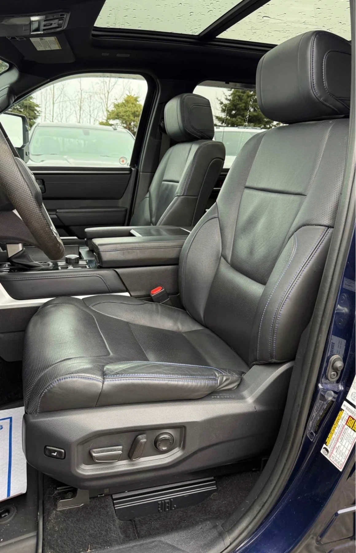 Toyota Tundra PLATINUM * 4WD * 3.5 V6 * CARPLAY * , снимка 6 - Автомобили и джипове - 54653043