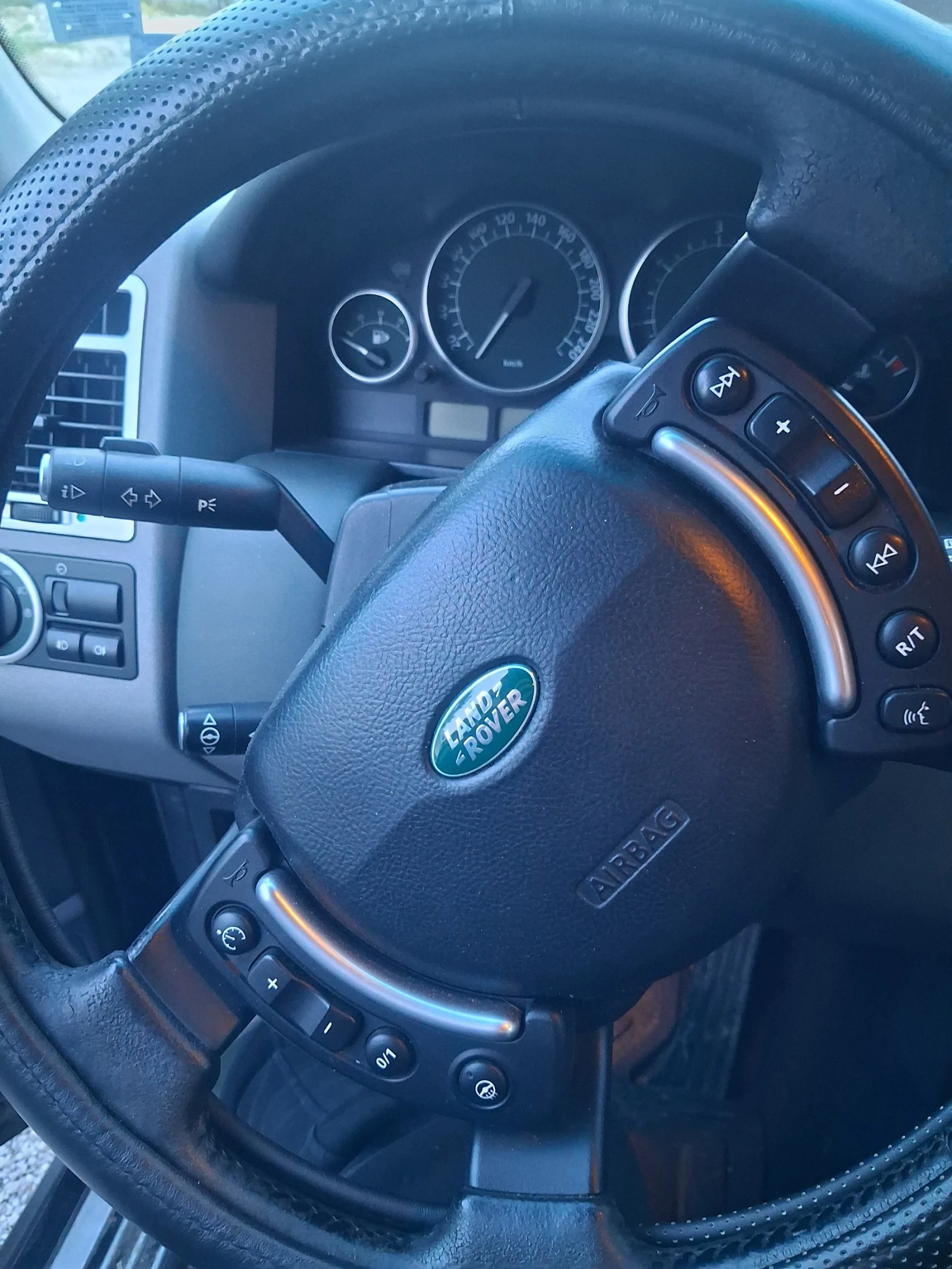 Land Rover Range rover, снимка 8 - Автомобили и джипове - 54673709