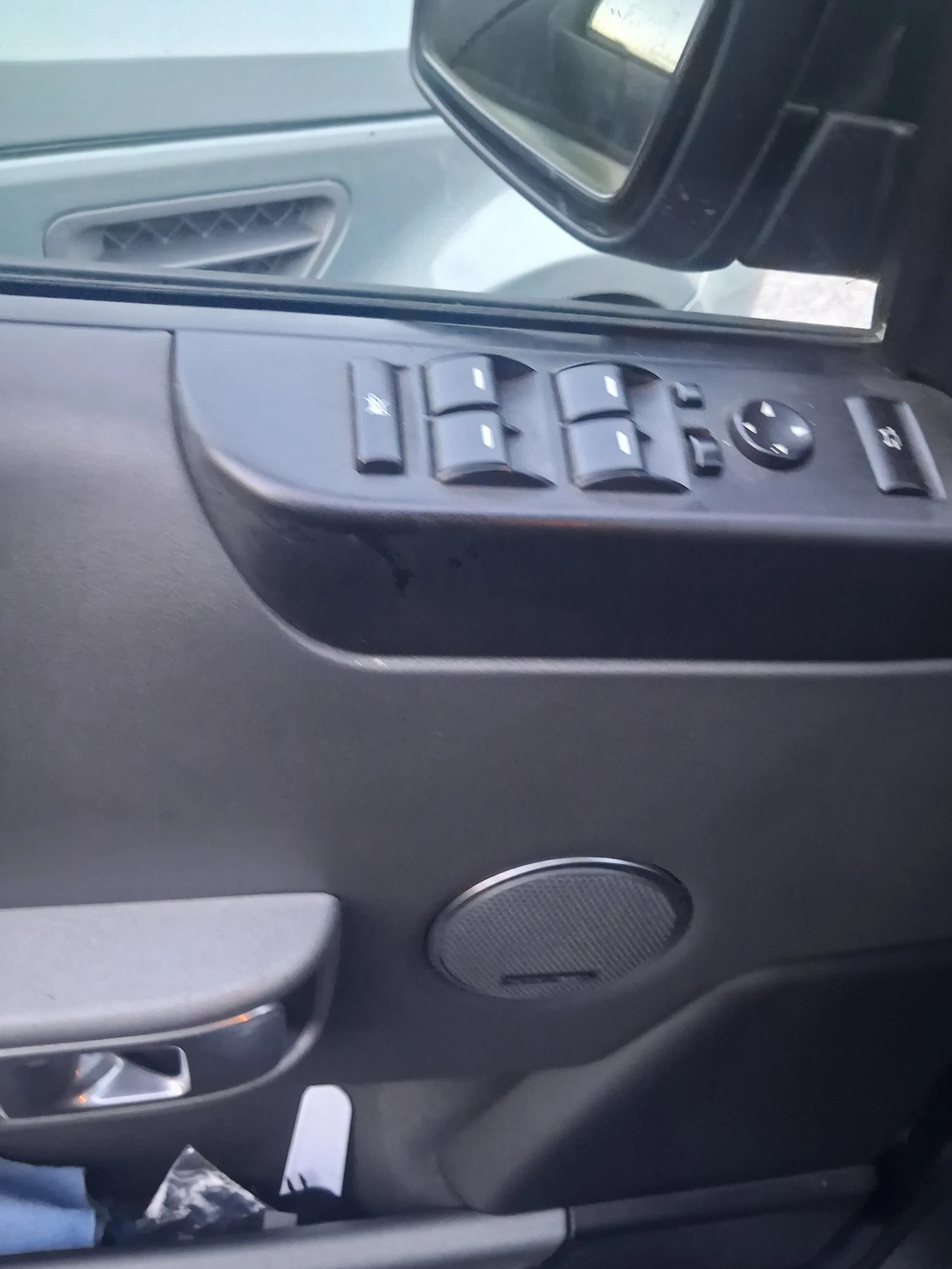Land Rover Range rover, снимка 7 - Автомобили и джипове - 54673709