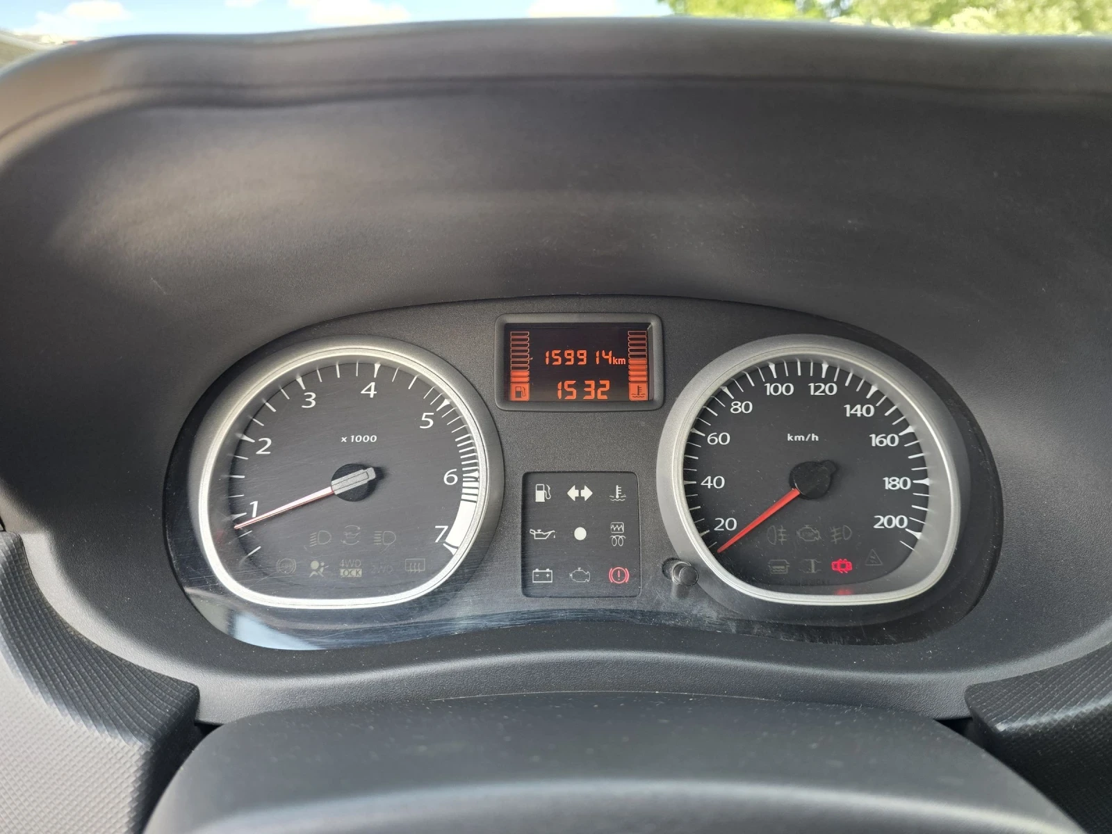 Dacia Duster 1.5dci 110к.с 4x4 , снимка 17 - Автомобили и джипове - 55234414