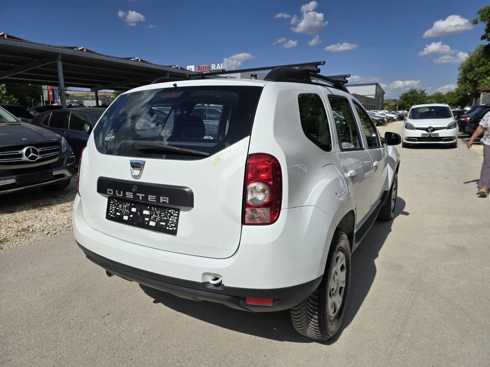 Dacia Duster 1.5dci 110к.с 4x4 , снимка 4 - Автомобили и джипове - 55234414