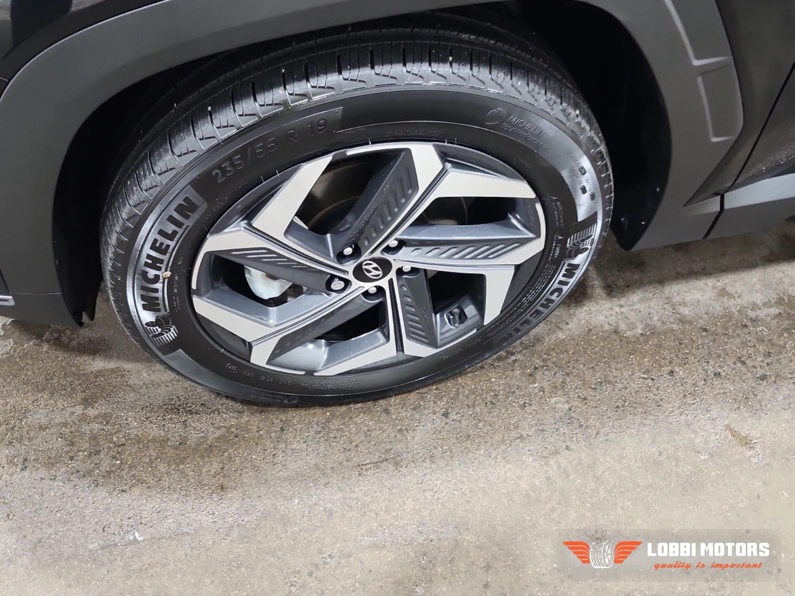 Hyundai Tucson, снимка 4 - Автомобили и джипове - 56297361