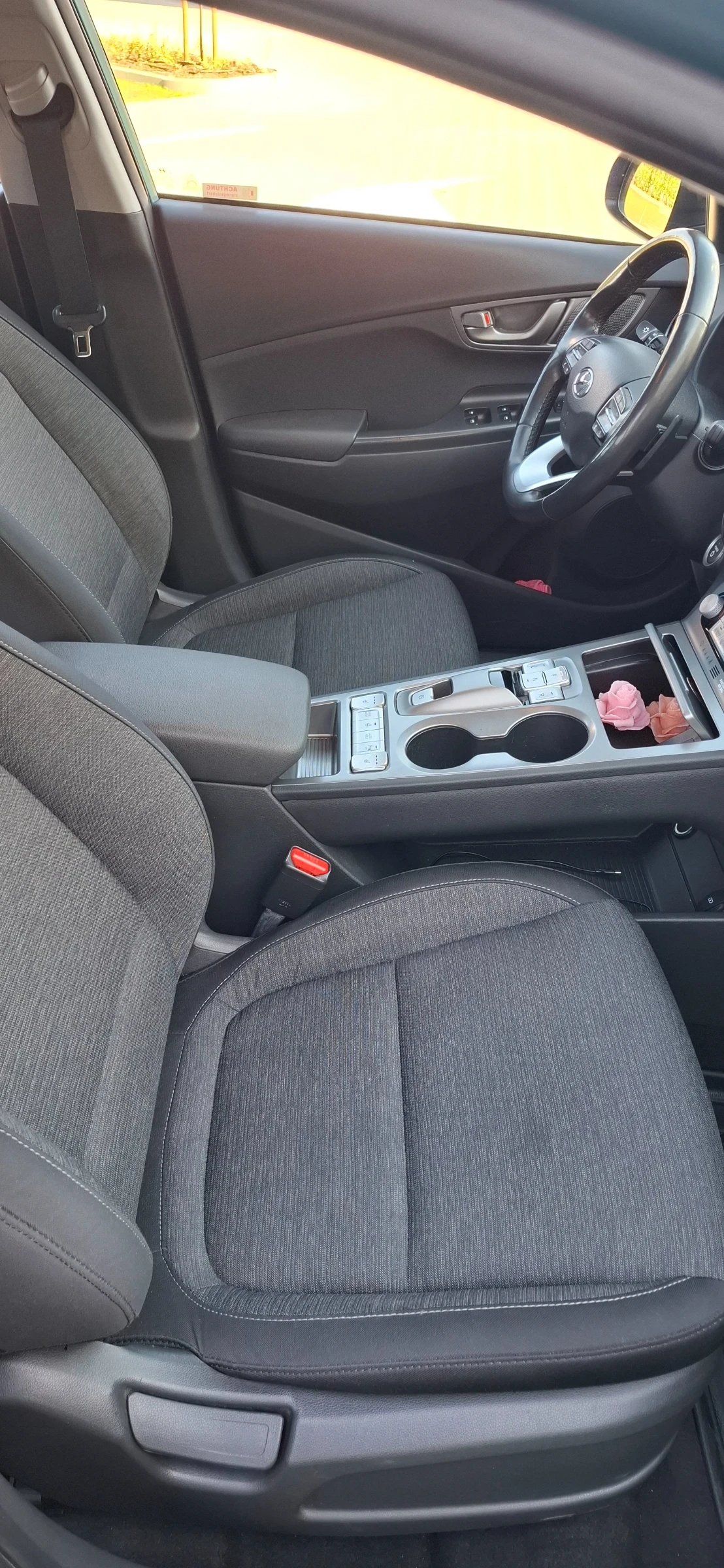 Hyundai Kona, снимка 15 - Автомобили и джипове - 56300372