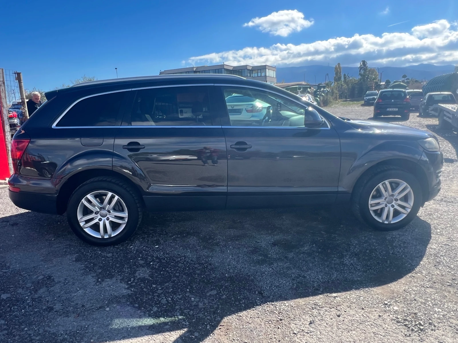 Audi Q7, снимка 8 - Автомобили и джипове - 56642918