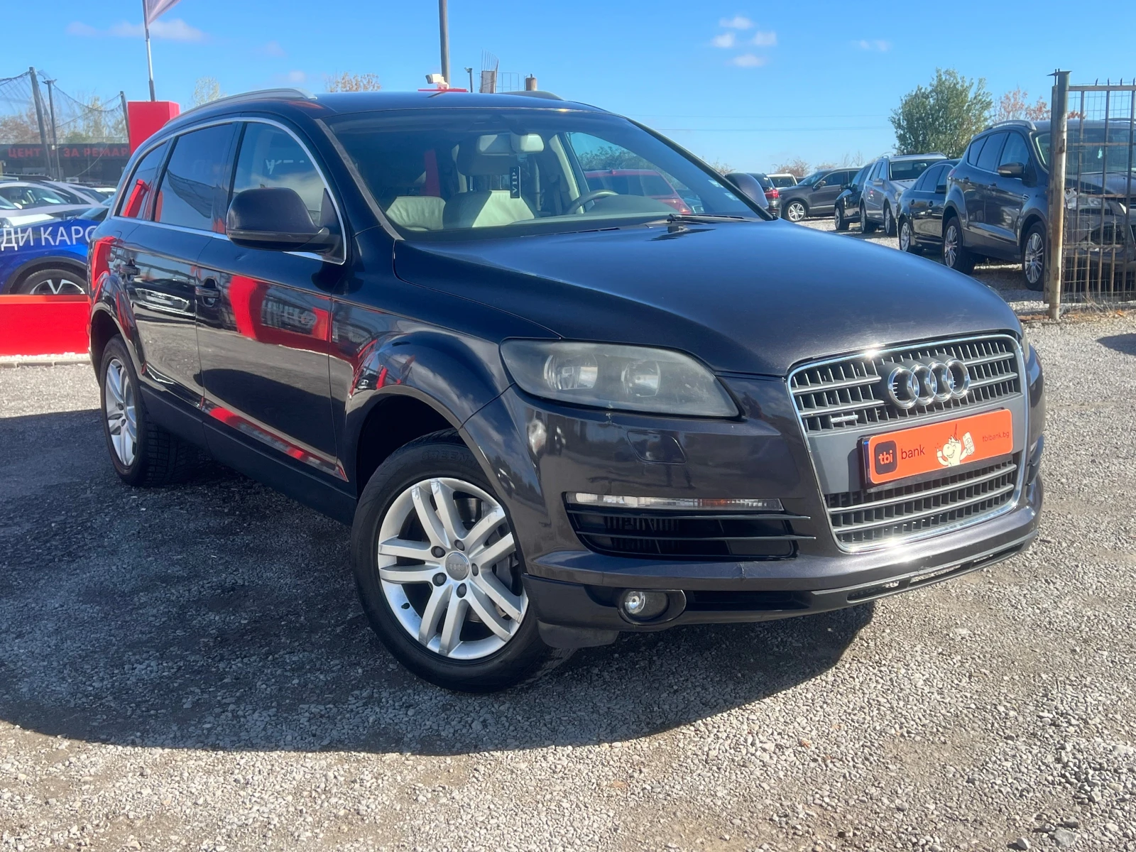 Audi Q7, снимка 2 - Автомобили и джипове - 56642918