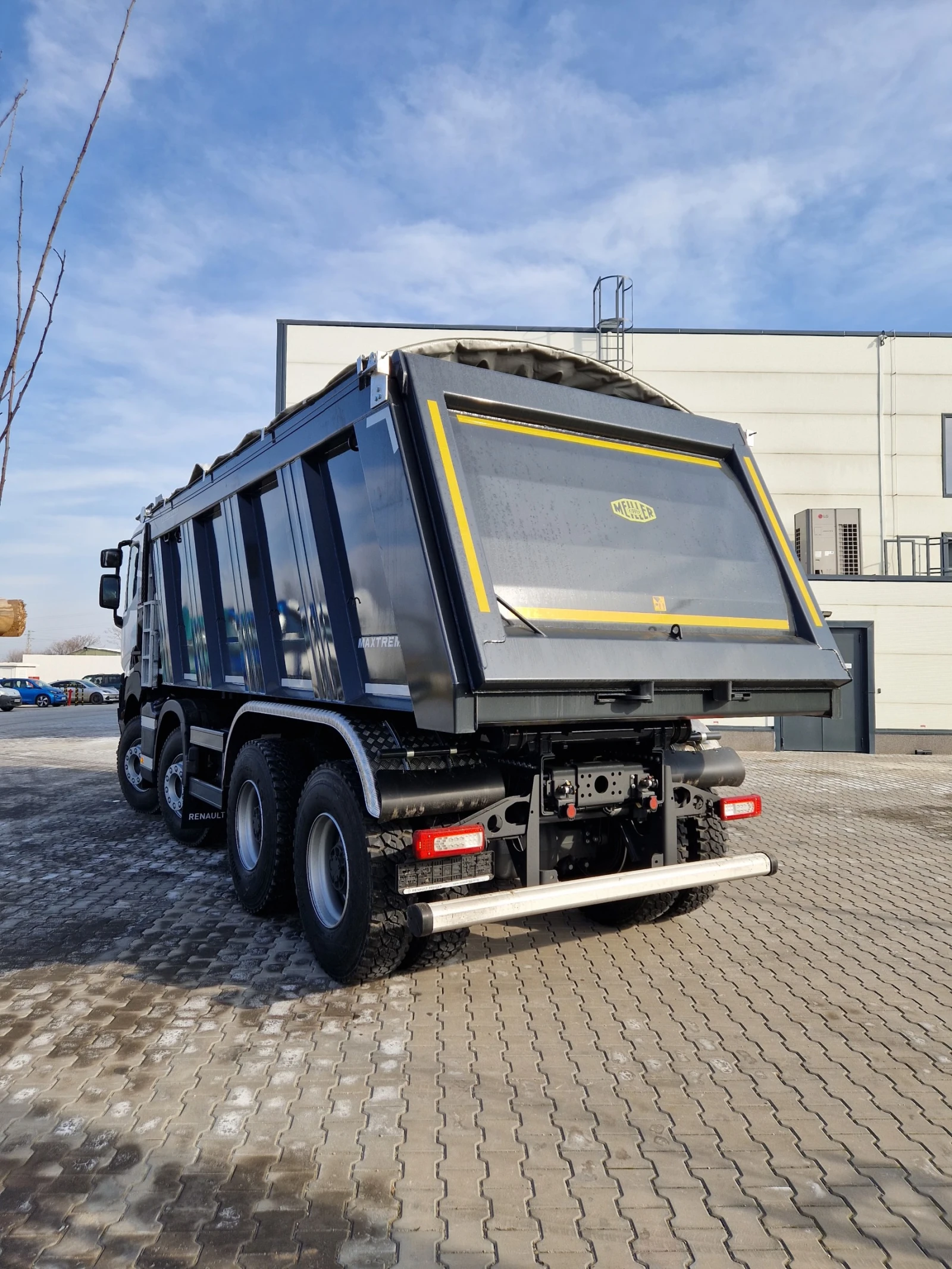 Renault K 480 8x4 * ЧИСТО НОВИ САМОСВАЛИ* * 20% ПЪРВ. ВНОСКА, снимка 7 - Камиони - 53710022