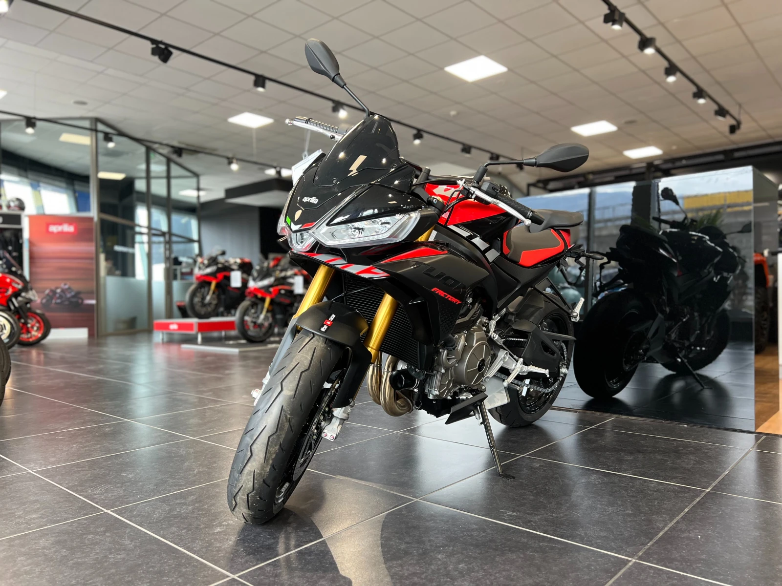 Aprilia Tuono 660 Factory, снимка 5 - Мотоциклети и мототехника - 53984864
