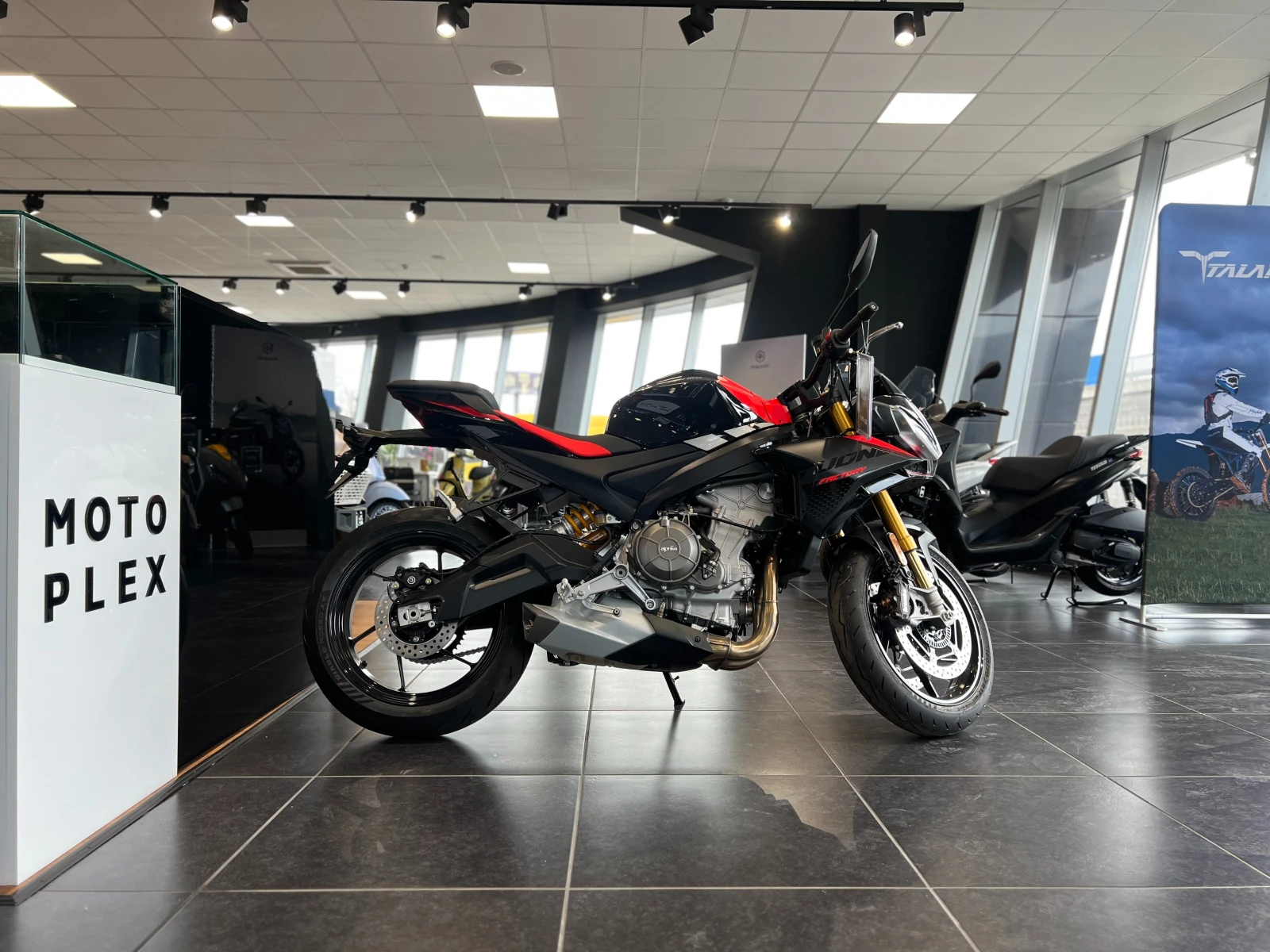 Aprilia Tuono 660 Factory, снимка 3 - Мотоциклети и мототехника - 53984864