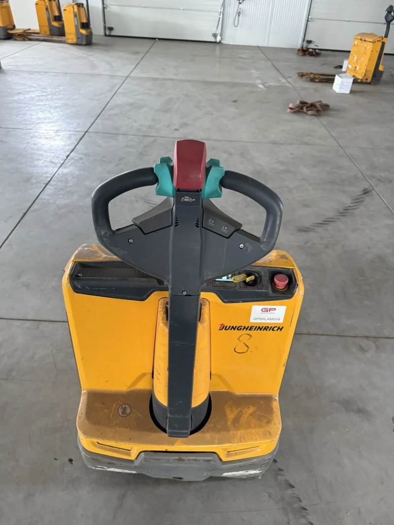 Електрокар Jungheinrich  Електрокар Jungheinrich Много добро с-яние 1205ч, снимка 4 - Индустриална техника - 49798494