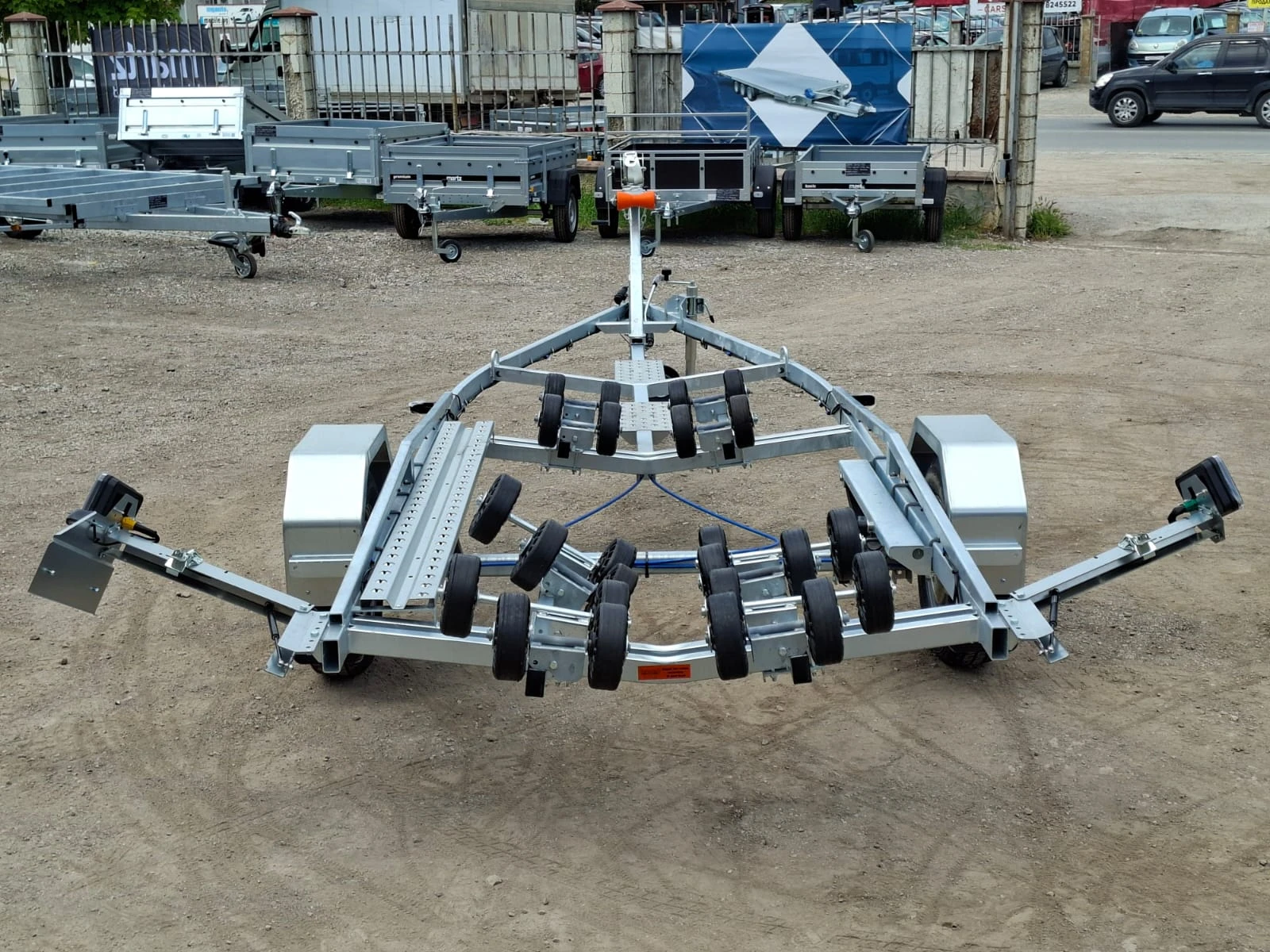 За автомобил RESPO 1800V661L209, снимка 5 - Ремаркета - 54752209