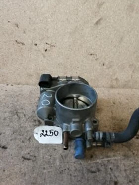 дроселова клапа Audi Skoda Volkswagen 2,4 / 2.8 /3.0 , снимка 1