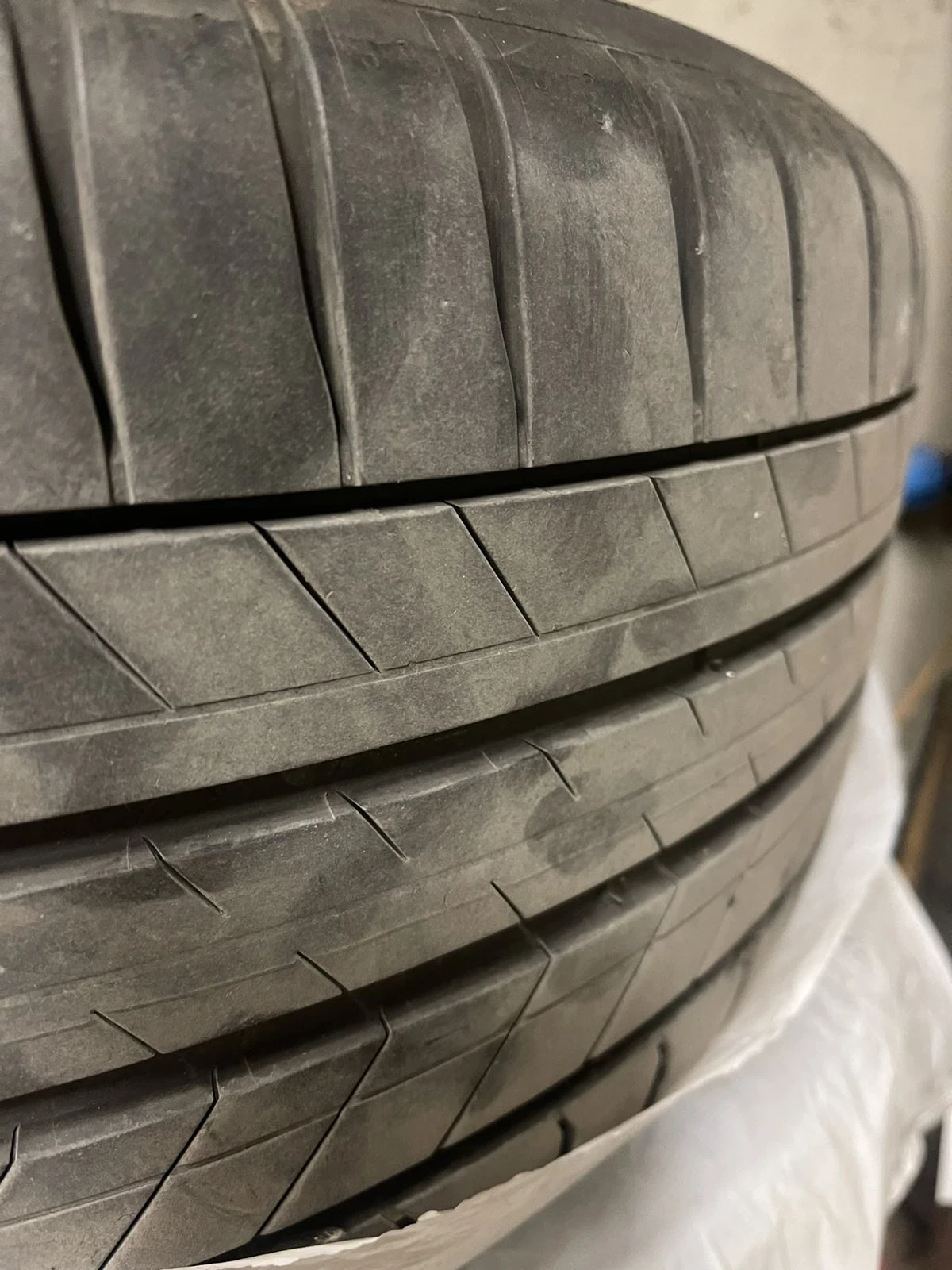    275/50R19  Porsche | Mobile.bg   4