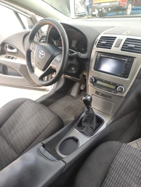 Toyota Avensis 1.8 147к.с. НАВИ камера, снимка 9