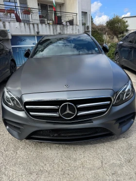 Mercedes-Benz E 400 4 MATIC, снимка 1