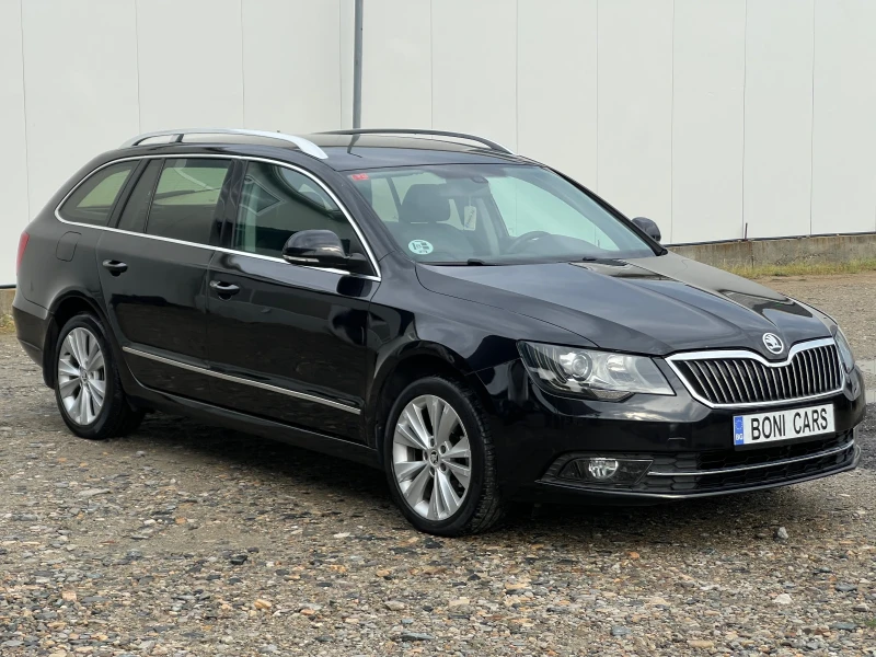 Skoda Superb 2.0TDI-140к.с./Памет/ Навигация/Кожа/Старт-стоп, снимка 3 - Автомобили и джипове - 42179179