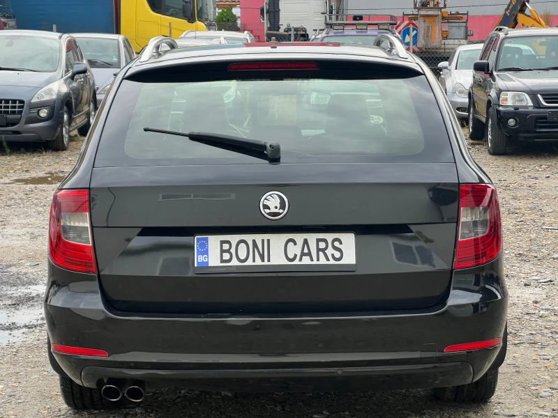 Skoda Superb 2.0TDI-140к.с./Памет/ Навигация/Кожа/Старт-стоп, снимка 6 - Автомобили и джипове - 42179179