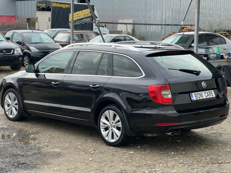 Skoda Superb 2.0TDI-140к.с./Памет/ Навигация/Кожа/Старт-стоп, снимка 7 - Автомобили и джипове - 42179179