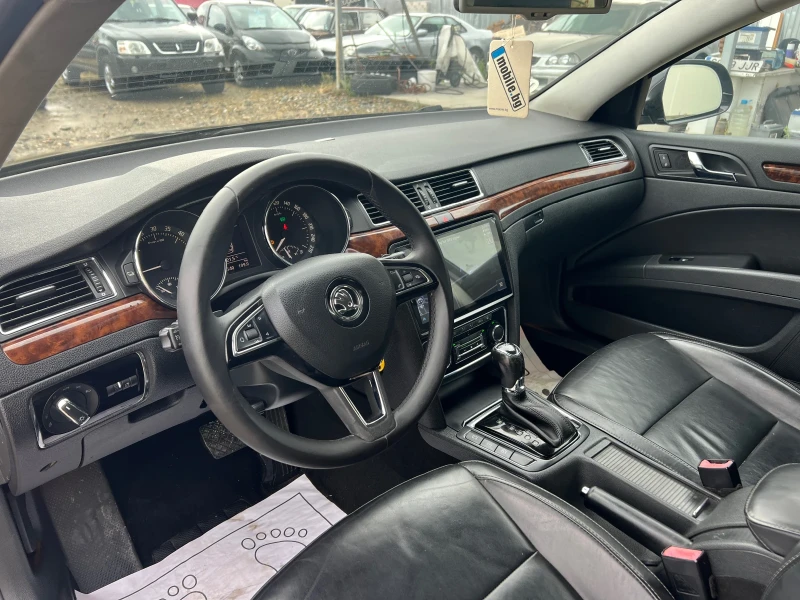 Skoda Superb 2.0TDI-140к.с./Памет/ Навигация/Кожа/Старт-стоп, снимка 10 - Автомобили и джипове - 42179179