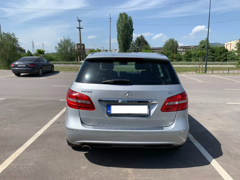 Mercedes-Benz B 200, снимка 9 - Автомобили и джипове - 46989946