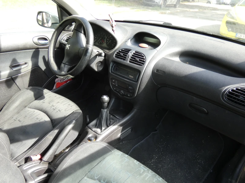 Peugeot 206 XS, снимка 8 - Автомобили и джипове - 47449307