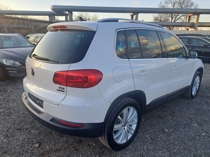 VW Touran 2.0TDI 150PS.RX4 HIGHLINE  ITALIA, снимка 8 - Автомобили и джипове - 48957931