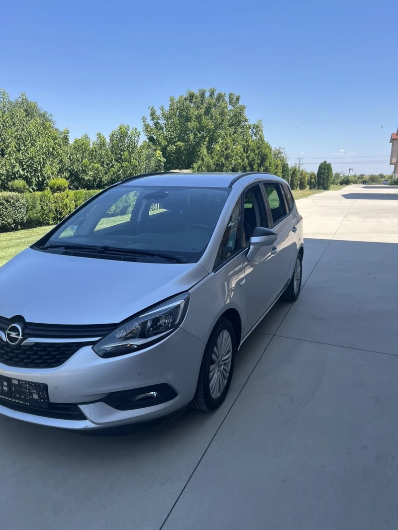 Opel Zafira, снимка 2 - Автомобили и джипове - 49419218