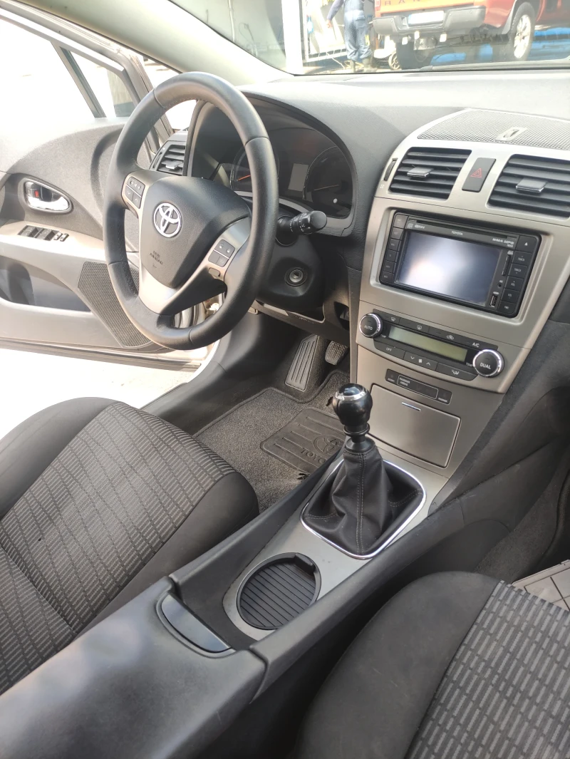 Toyota Avensis 1.8 147к.с. НАВИ камера, снимка 9 - Автомобили и джипове - 49784125