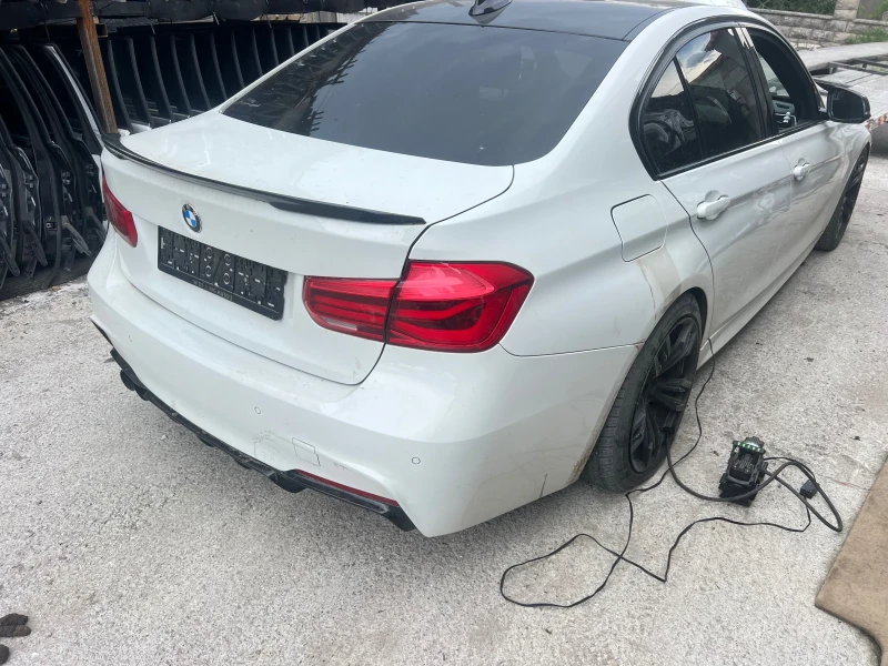 BMW 330 Хибрид Перфектна Батерия, снимка 9 - Автомобили и джипове - 50542936