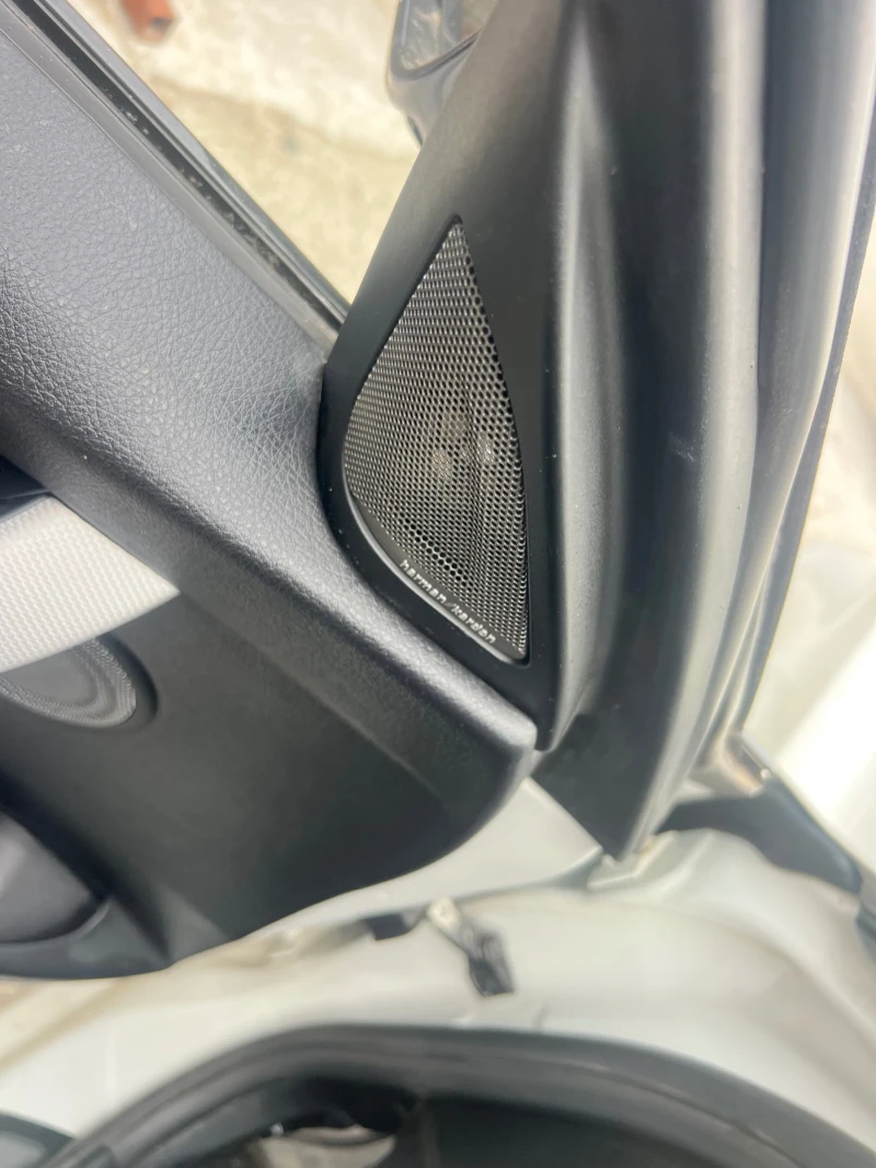 BMW 330 Хибрид Перфектна Батерия, снимка 16 - Автомобили и джипове - 50542936