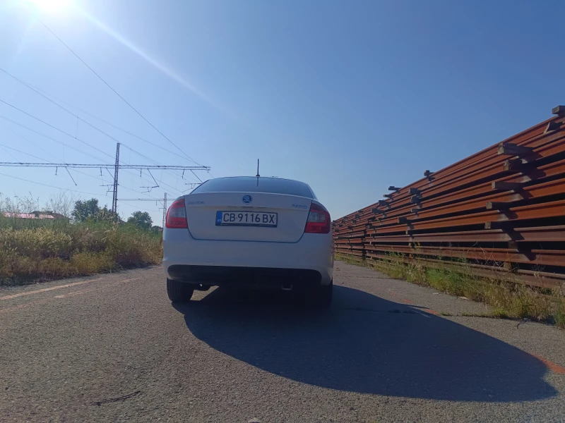 Skoda Rapid 1.6, снимка 5 - Автомобили и джипове - 52892758