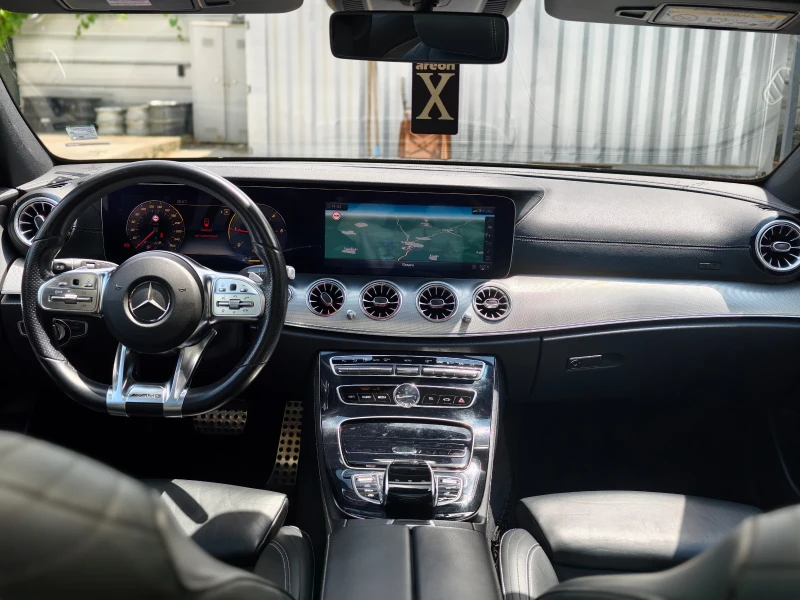 Mercedes-Benz E 220 AMG\PREMIUM\DIGITAL\, снимка 9 - Автомобили и джипове - 52507762