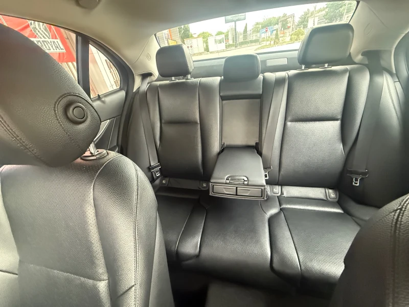 Mercedes-Benz E 220 КАТО* НОВ* AMG* 9G* MULTIBEAM* , снимка 14 - Автомобили и джипове - 51211562