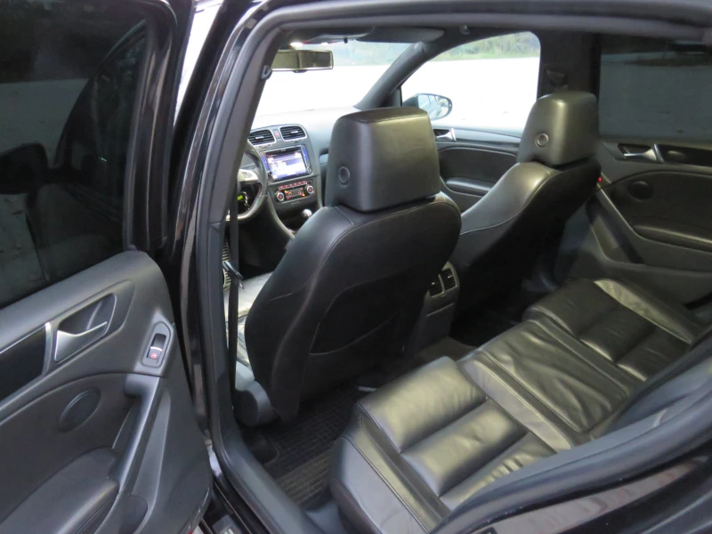 VW Golf * GTI DSG NAVI RECARO TOP* , снимка 10 - Автомобили и джипове - 52488711