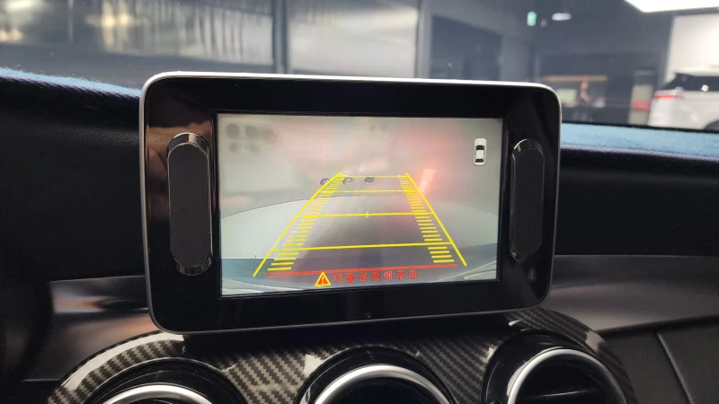 Mercedes-Benz C 200, снимка 14 - Автомобили и джипове - 52548621