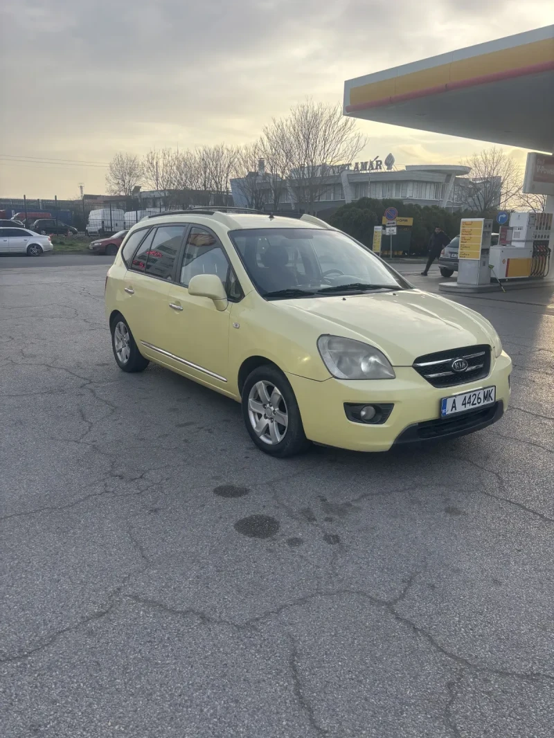 Kia Carens, снимка 3 - Автомобили и джипове - 52857766