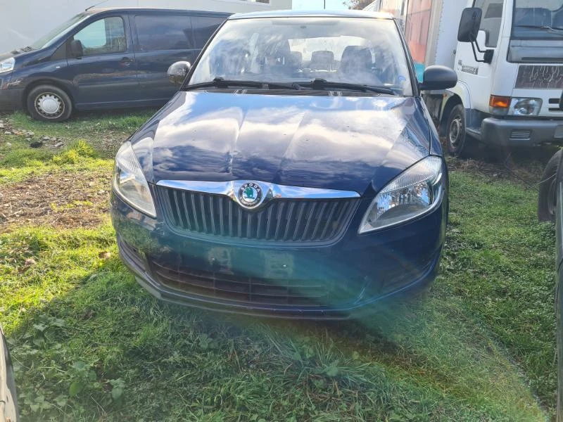 Skoda Fabia 1.2 2 броя комби, снимка 1 - Автомобили и джипове - 31285260