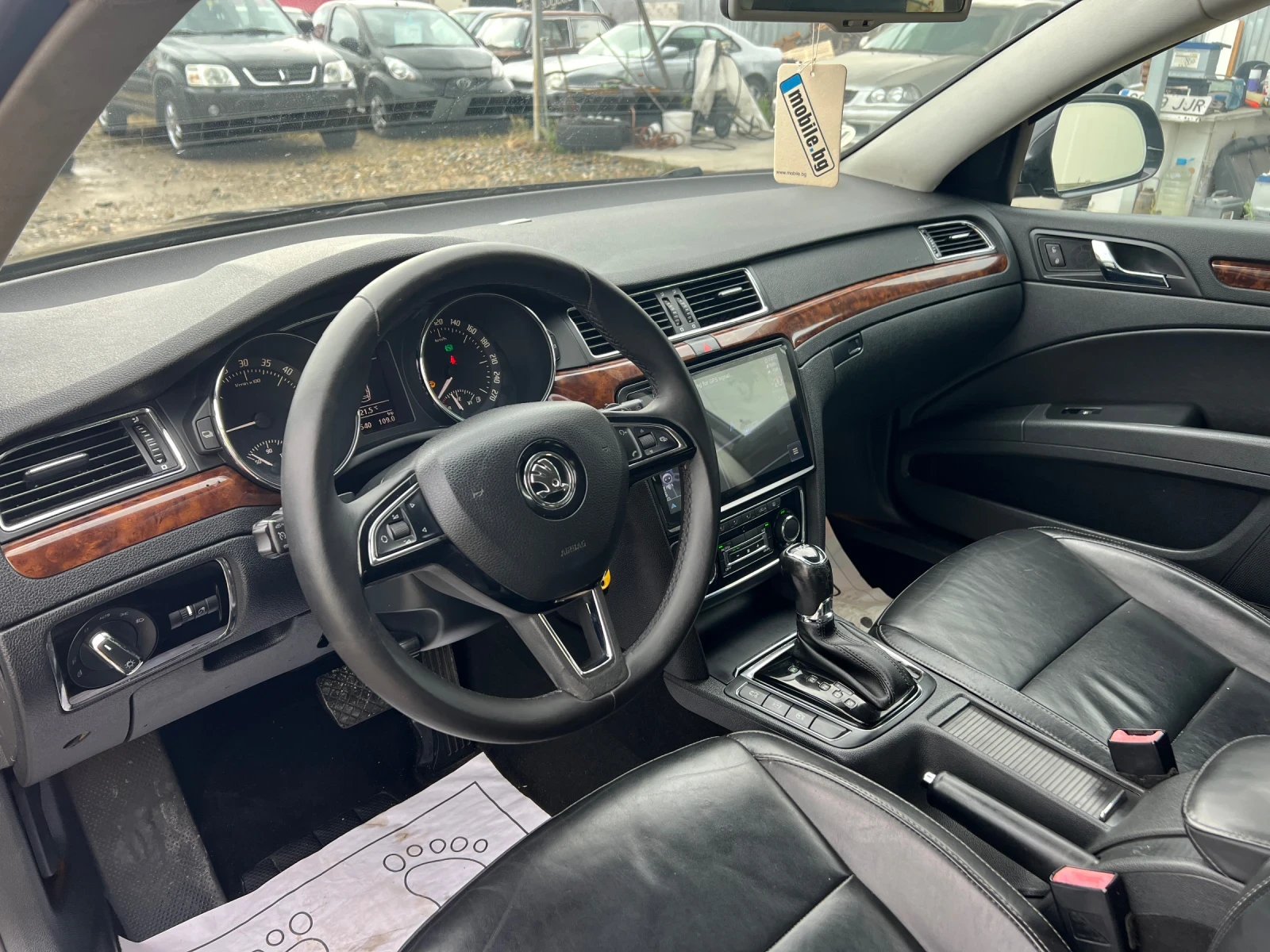 Skoda Superb 2.0TDI-140к.с./Памет/ Навигация/Кожа/Старт-стоп - изображение 10
