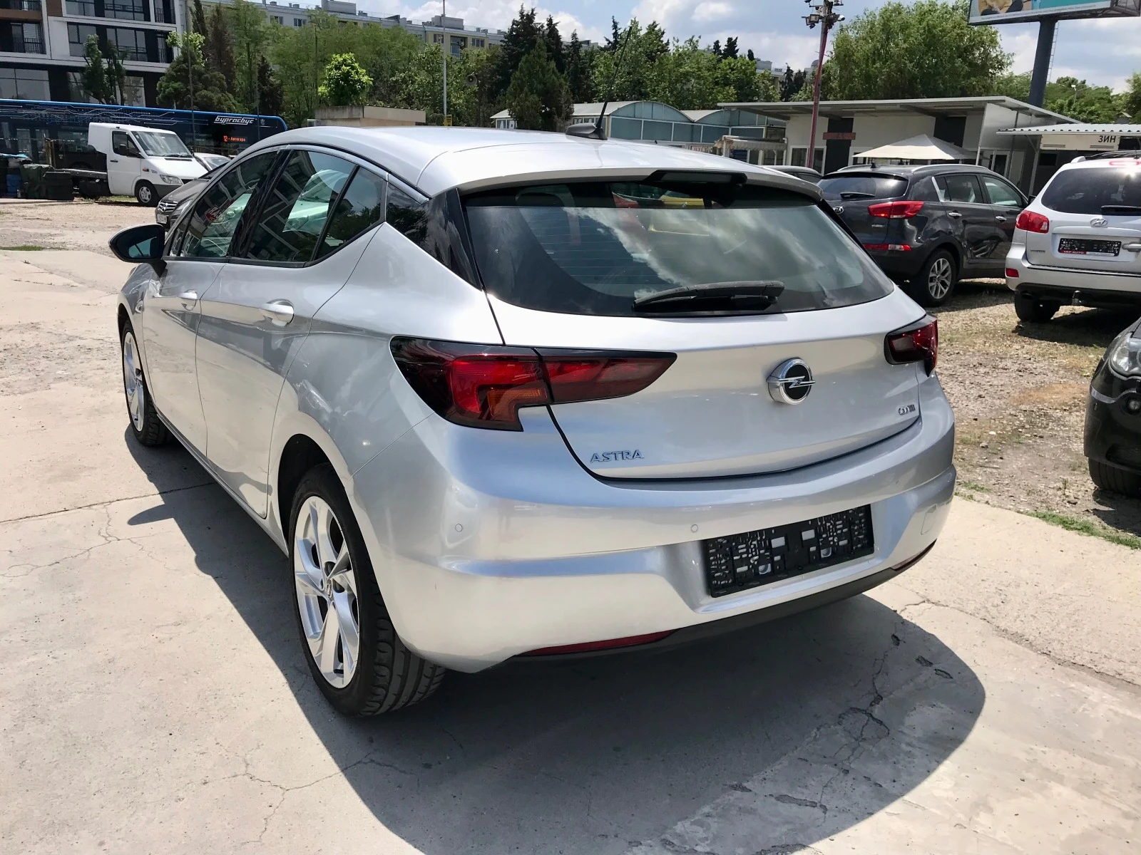 Opel Astra 1.6-NAVi-110кс - изображение 4