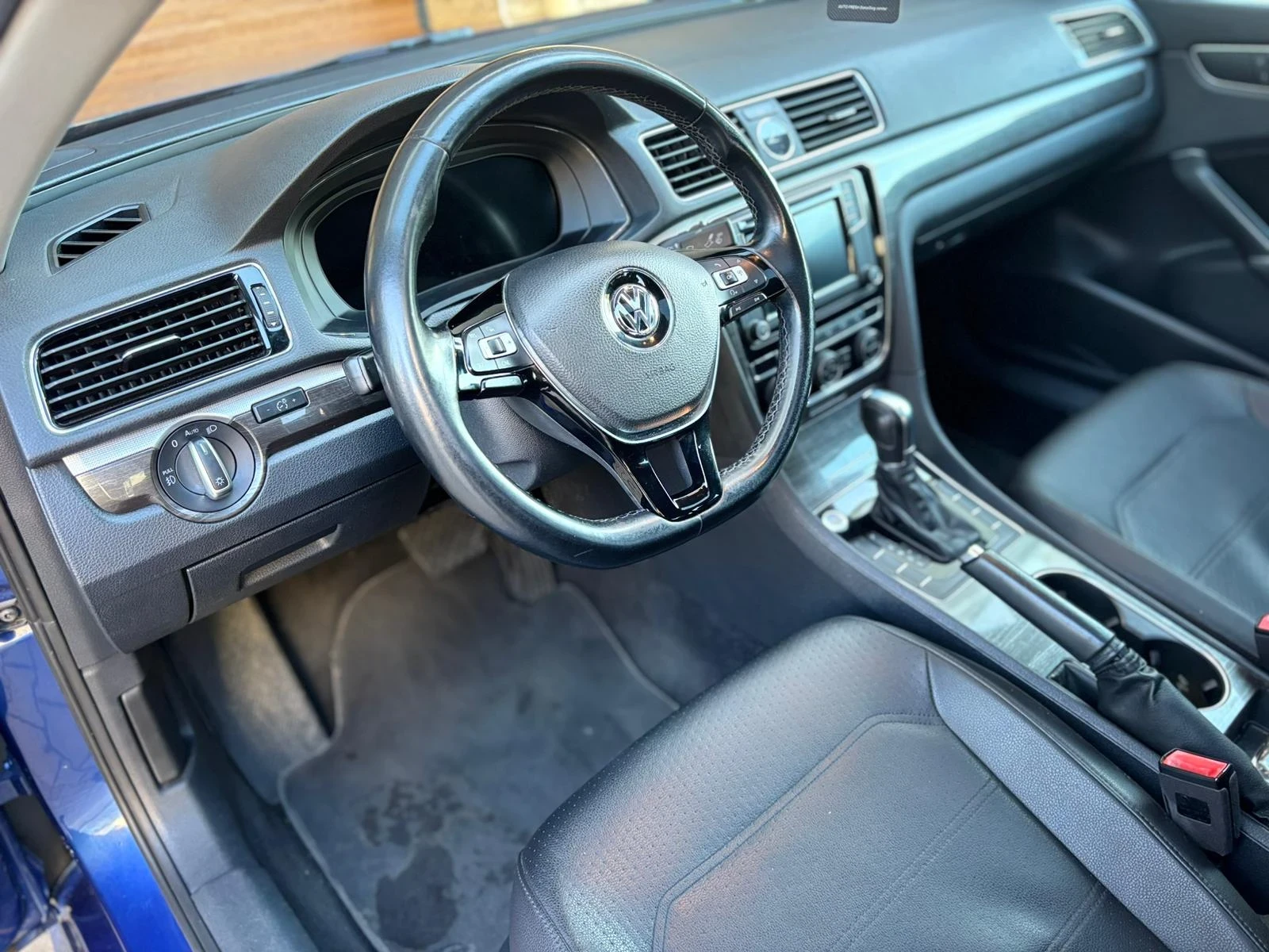 VW Passat Led* Virtual Cockpit* Keyless* Navi* Koja* Full - изображение 9