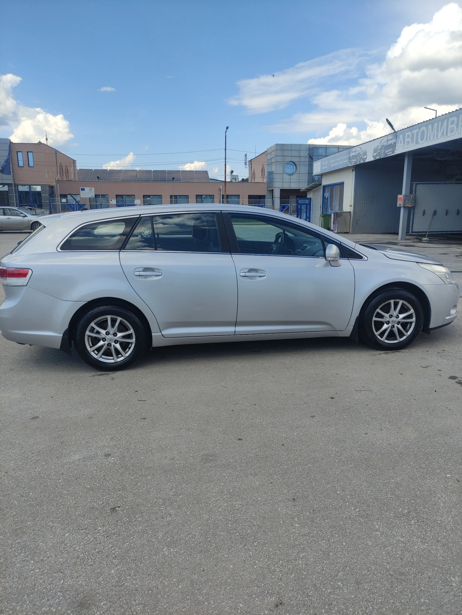 Toyota Avensis 1.8 147к.с. НАВИ камера - изображение 3