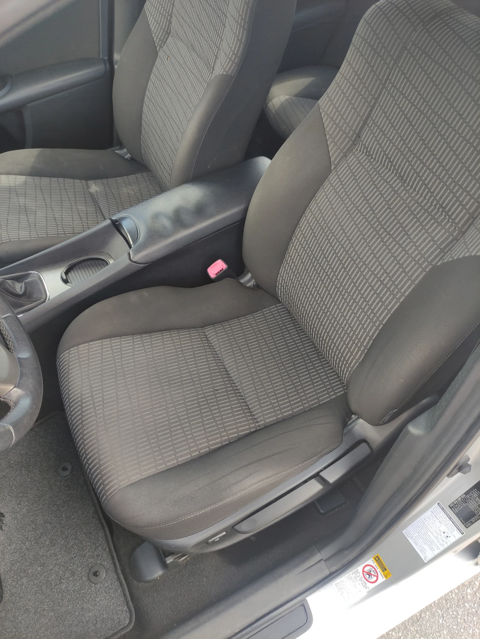 Toyota Avensis 1.8 147к.с. НАВИ камера - изображение 8
