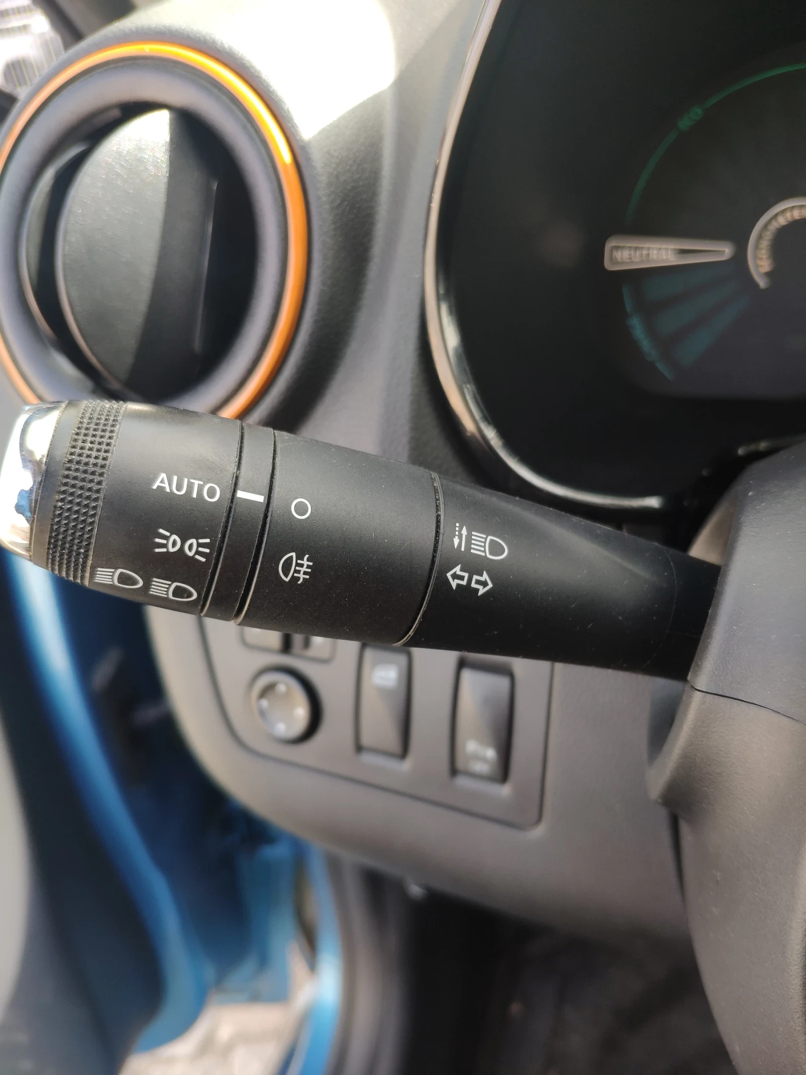 Dacia Spring Comfort Plus Navi Camera 2022 - изображение 4