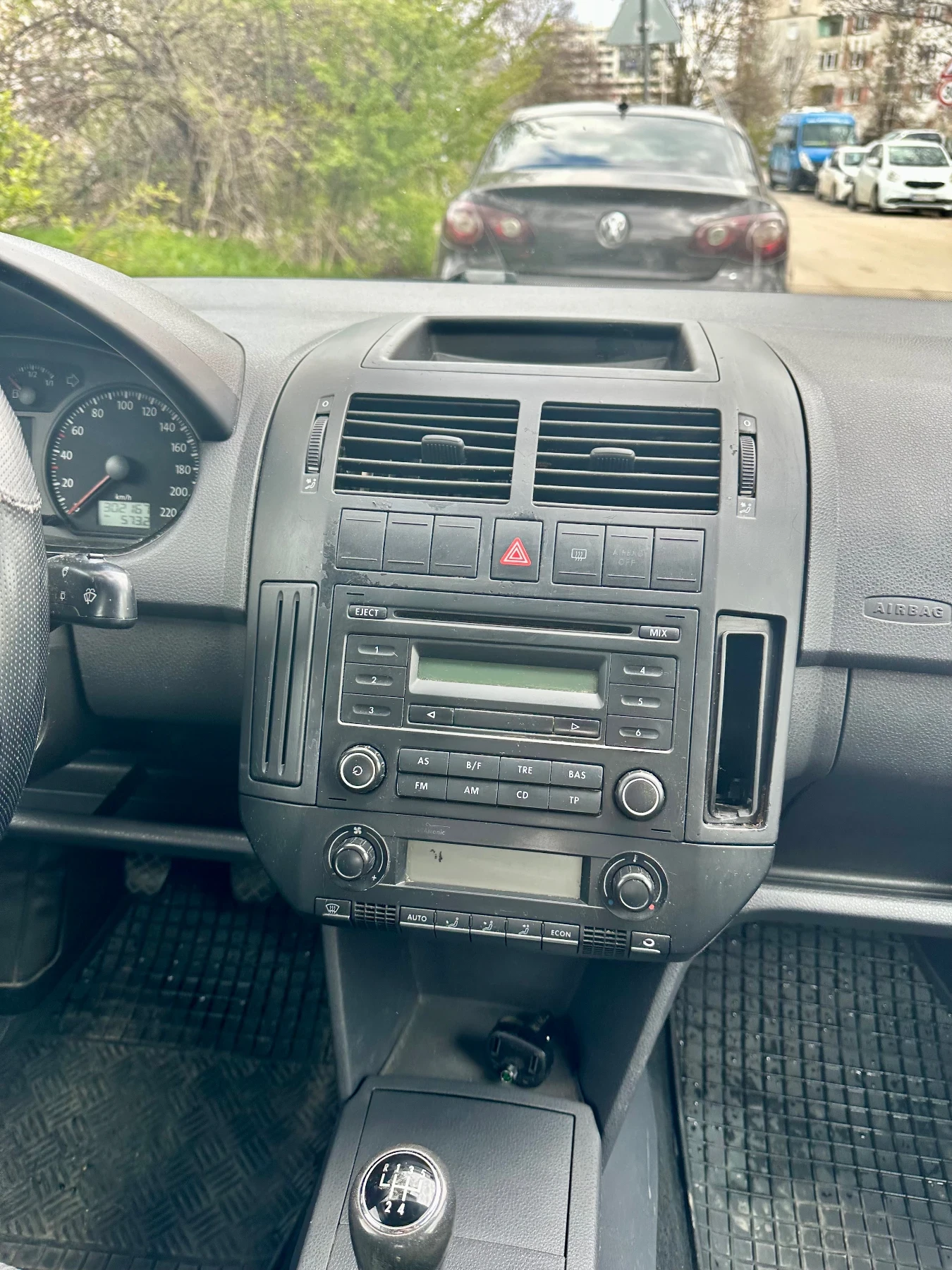 VW Polo 1.2 - изображение 7