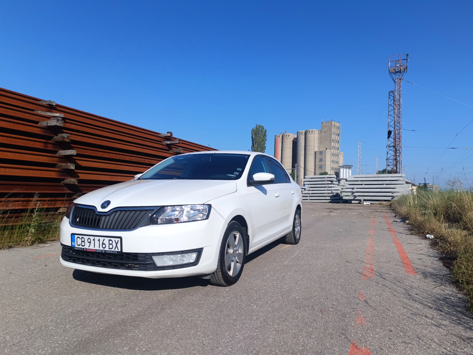 Skoda Rapid 1.6 - изображение 3